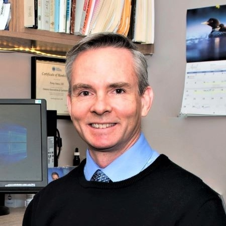 Dr. Amos one of Oakville Optometry's Optometrists